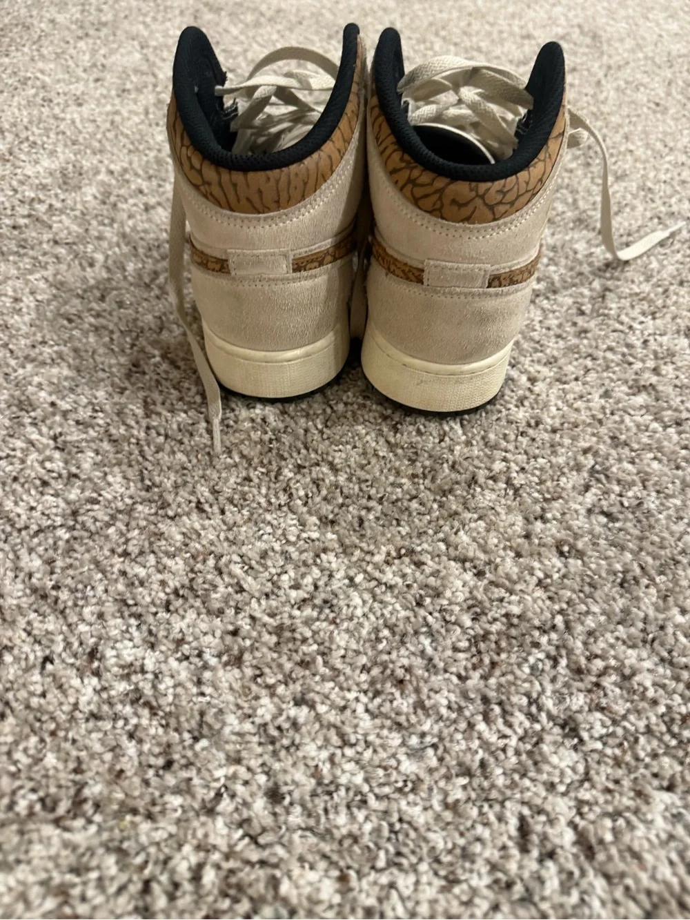 Jordan Boys High-Top Sneakers in Beige and Black
